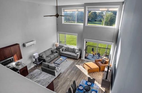 Birmingham Apartment | Elegant Parkside Retreat
