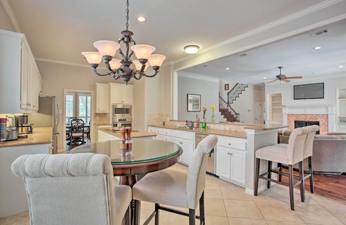 Plano House | Elegant Plano Home w/Private Outdoor Pool!
