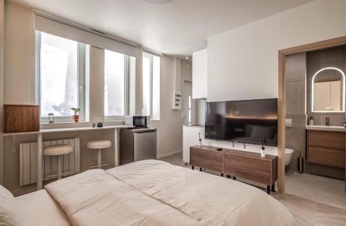 Quartier de la Chapelle Apartment | Elegant Renovated Apartment