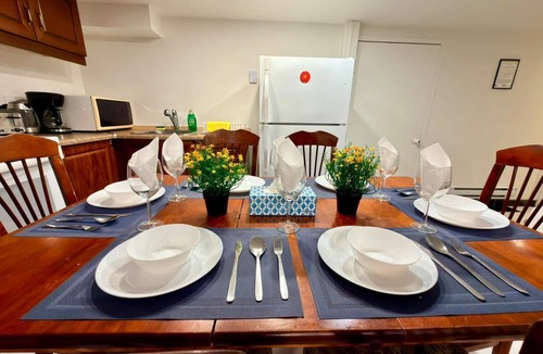 Outremont House | Elegant Renovated Retreat | Free Parking