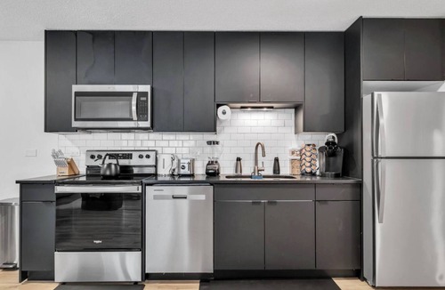 Oak Park Apartment | Elegant Retreat in Historic Oak Park