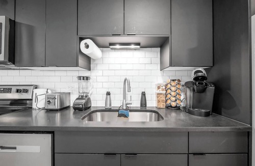 Oak Park Apartment | Elegant Retreat in Historic Oak Park