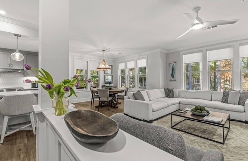 Greensboro Condo | Elegant Reynolds Lake Oconee - Golf and Serenity