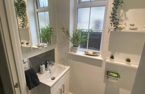 Sittingbourne House | Elegant room