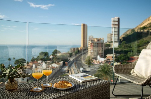 L'Albufereta Apartment | Elegant sea front EAST WIND APARTMENT