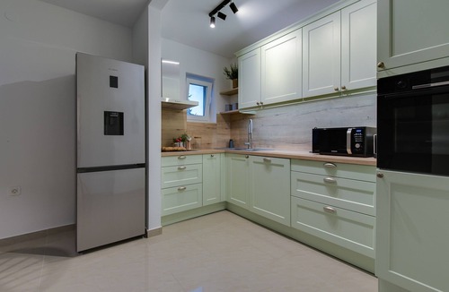 Volosko Apartment | Elegant Sea-View Apartment with Spacious Balcony, Steps from the Adriatic