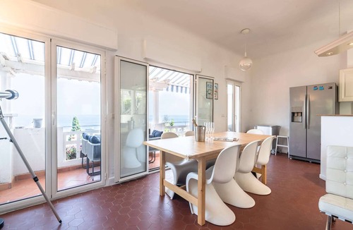 Eze House | Elegant Seaside Villa in Èze