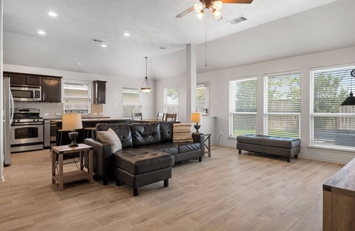 Klein House | Elegant single story house, great location