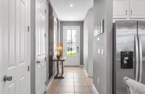 Historic Downtown Kissimmee House | Elegant Solara Escape: 7BR Oasis w/Pool & Spa