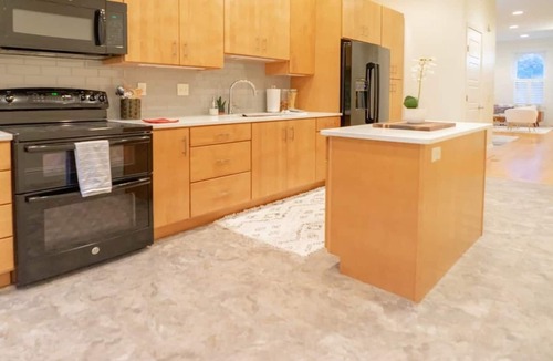 Lafayette Square House | Elegant & Spacious 2BR Lafayette Square Home