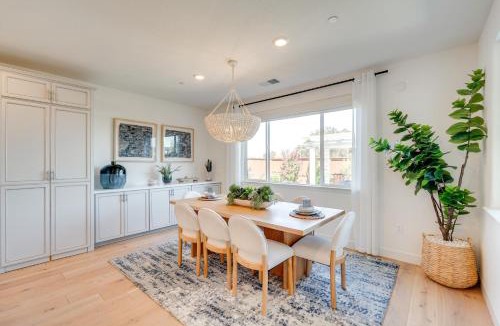 Woodland House | Elegant & Spacious Retreat w/Yard in Woodland!
