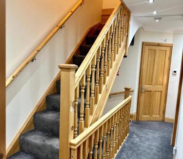 Whitefoot House | Elegant Square