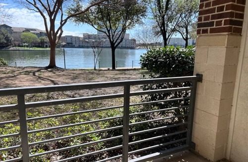 Las Colinas Apartment | Elegant Std Retreat w/King & Full BED + Pool&gym