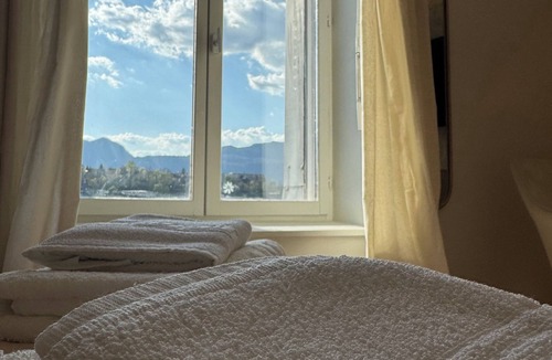 Aix-les-Bains City Center Apartment | Elegant studio between station and city center