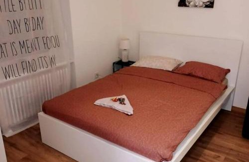 Alt-Wiedikon Apartment | Elegant Studio fully furnished apartment! @Zürich 4