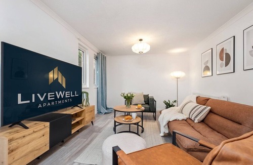 Newborough Apartment | Elegant Suburban Apartment