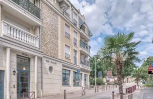 Villiers-sur-Marne Apartment | Elegant Suite 22 min from Paris and Disneyland Private Parking