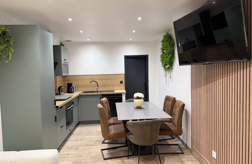 Calais Apartment | Elegant T2 Design & Comfort - Premium Getaway