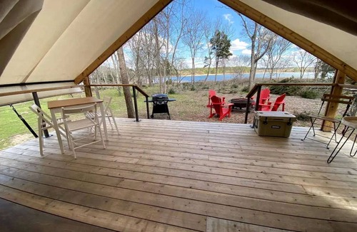 Bastrop RV Rental | Elegant Texas Glamping Getaway on Lake Bastrop