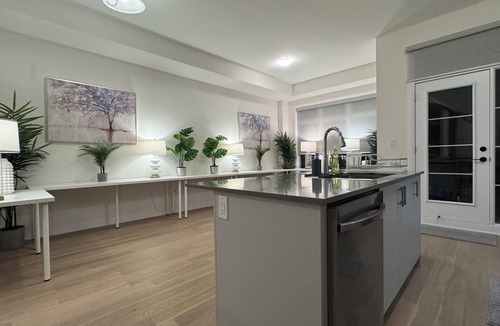 Vaughan House | Elegant Townhome in Prestigious Woodbridge Estate, Vaughan (Selena)