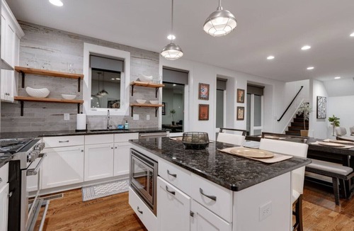 Eighth Avenue House | Elegant Townhouse Near Broadway