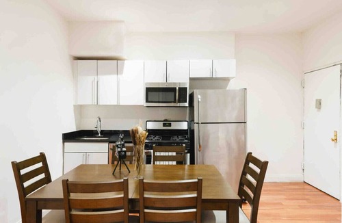 Lower East Side Apartment | Elegant two bed escape