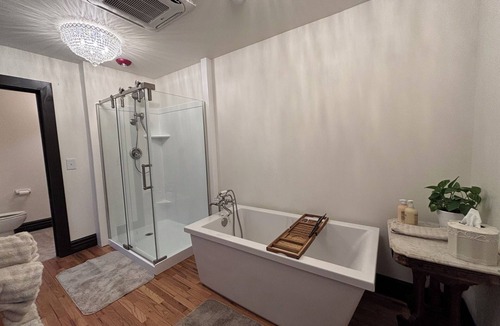 Excelsior Springs Hotel | Elegant two room loft in historic downtown Excelsior Springs.