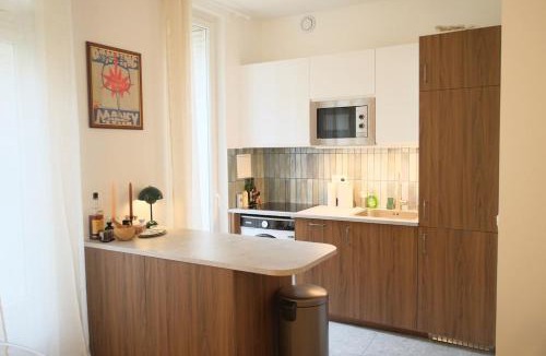 Suresnes Apartment | Elegant two-room apartment with garden, 10 min from La Défense