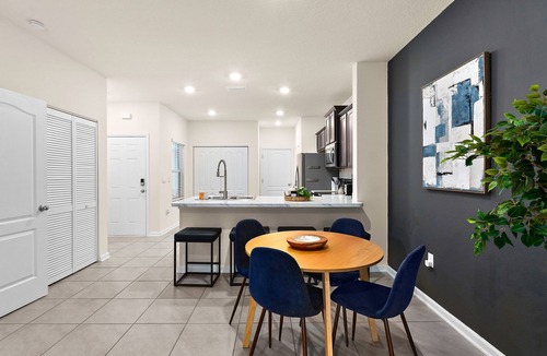 Baymeadows House | Elegant & Upscale 2BR Townhome