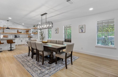 Plano House | Elegant Villa | Heated Pool Firepit 3.5 Baths