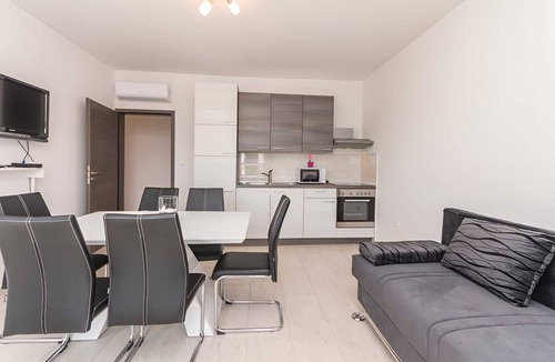 Policnik Villa | Elegant Villa Jure with private pool