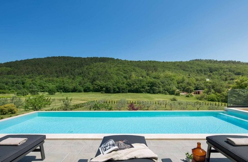 Ripenda Verbanci House | Elegant Villa Near the Beach