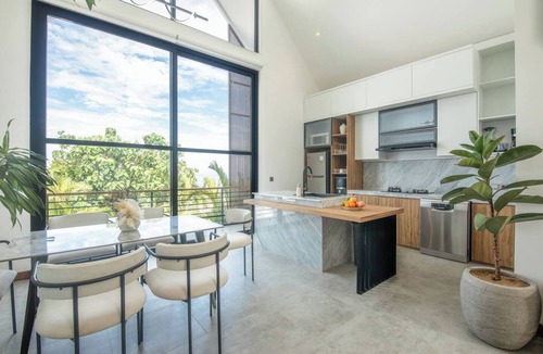 Kutuh House | Elegant Villa Sinara 2BR with Sea View