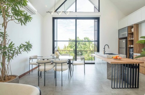 Kutuh House | Elegant Villa Sinara 2BR with Sea View