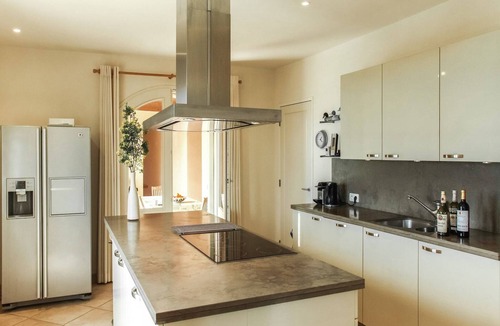 Cabris Villa | Elegant Villa with Pool, Cabris