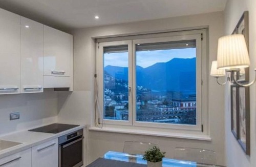 Lugano Apartment | Elegante Penthouse-Wohnung mit Seeblick by Interhome