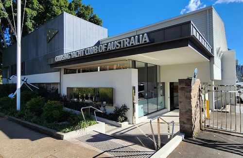 Darling Point Apartment | Elegantly Appointed Apartment with Harbour Views