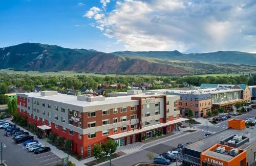 Basalt Hotel | Element Basalt - Aspen