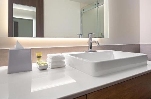 South Loop Hotel | Element by Marriott Bloomington Mall of America