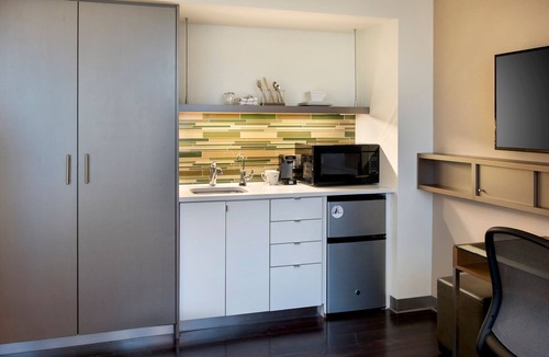 D Street - West Broadway Hotel | Element by Marriott, Boston Seaport District