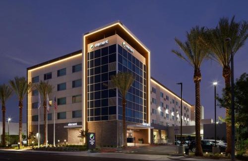 Irvine Business Complex Hotel | Element by Marriott Irvine