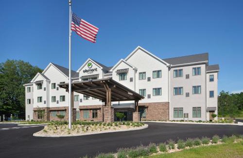 Lenox Hotel | Element by Marriott Lenox Berkshires