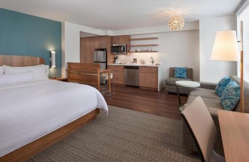 Mississauga Hotel | Element by Marriott Toronto Airport
