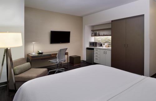 Vaughan Hotel | Element by Marriott Vaughan Southwest
