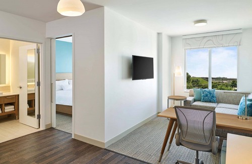 Coliseum Central Hotel | Element Hampton Peninsula Town Center