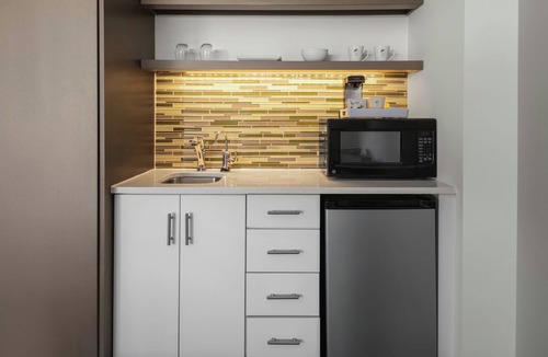 Harrison Hotel | Element Harrison - Newark