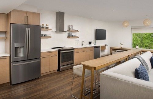Five Oaks Hotel | Element Portland Beaverton