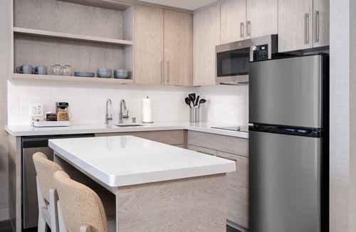 Newhall Hotel | Element San Jose Airport