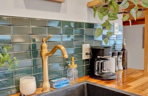 Canadensis Cabin | Elements Modern Cottage | Firepits | Pickleball