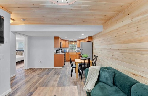 Canadensis Cottage | Elements Pocono Cottage | Firepit | Pickleball